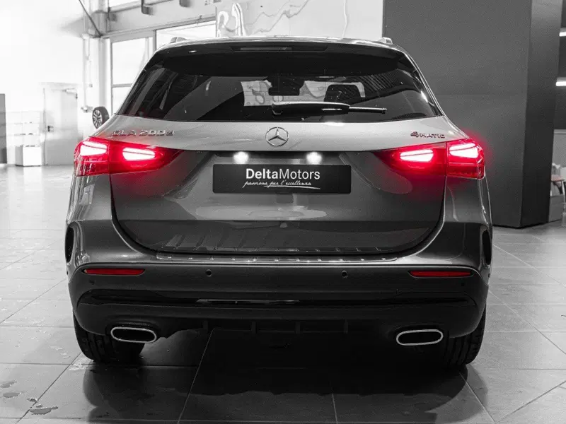 Mercedes-Benz GLA SUV nuova a Ancona (3)