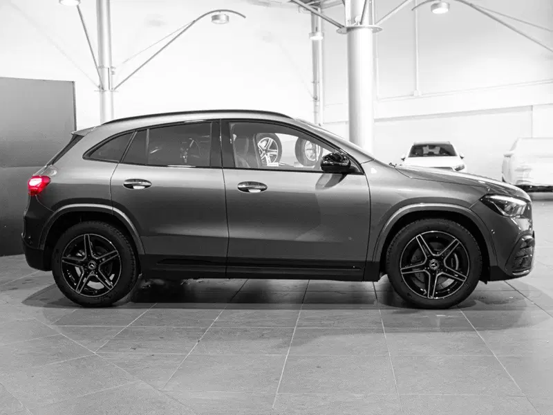Mercedes-Benz GLA SUV nuova a Ancona (4)