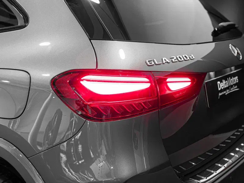 Mercedes-Benz GLA SUV nuova a Ancona (8)