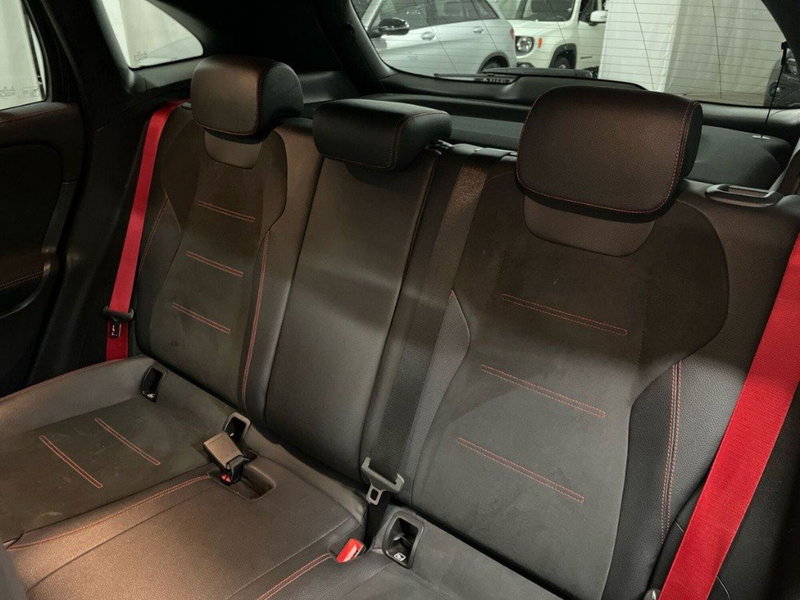 Mercedes-Benz GLA SUV usata a Macerata (13)