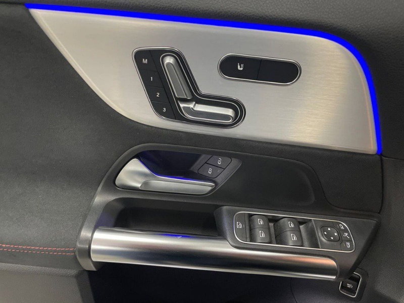 Mercedes-Benz GLA SUV usata a Macerata (17)