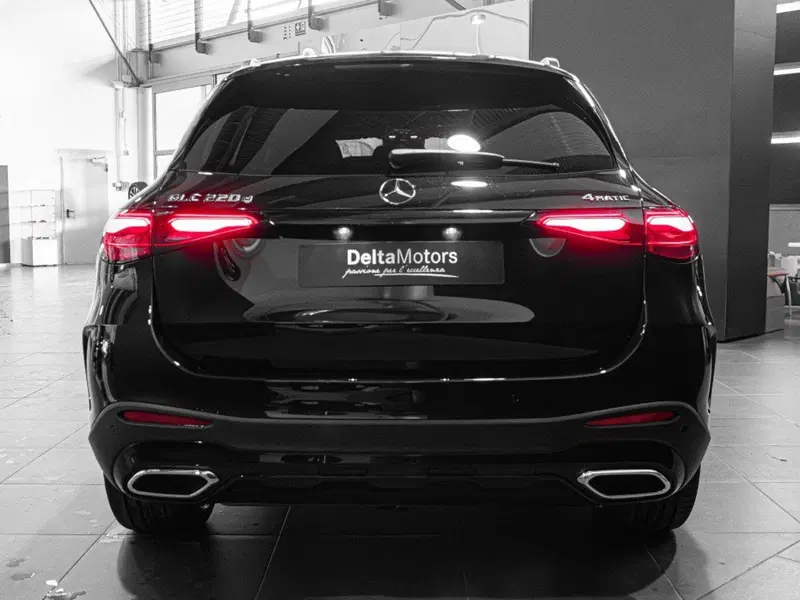 Mercedes-Benz GLC SUV nuova a Ancona (3)