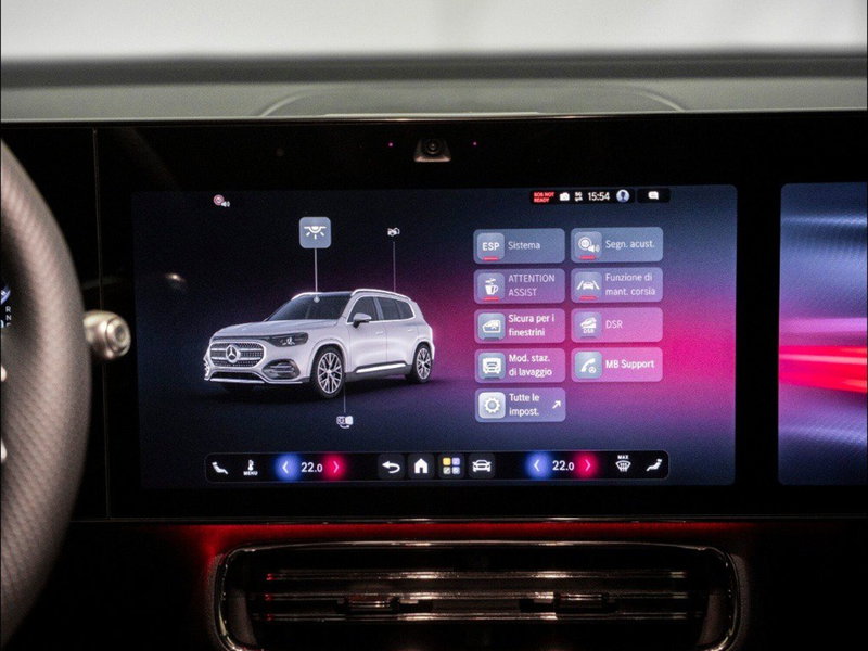 Mercedes-Benz GLB EQ nuova a Macerata (20)