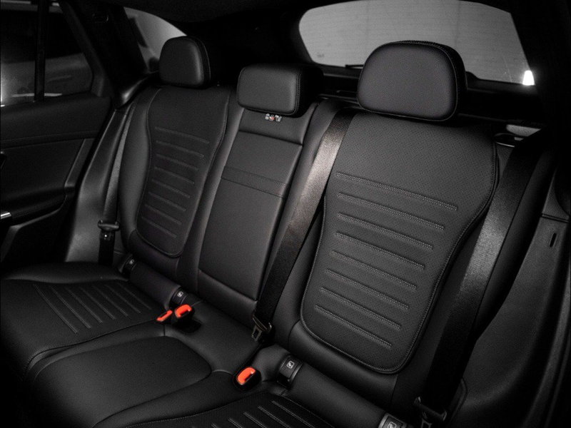 Mercedes-Benz GLC nuova a Macerata (12)