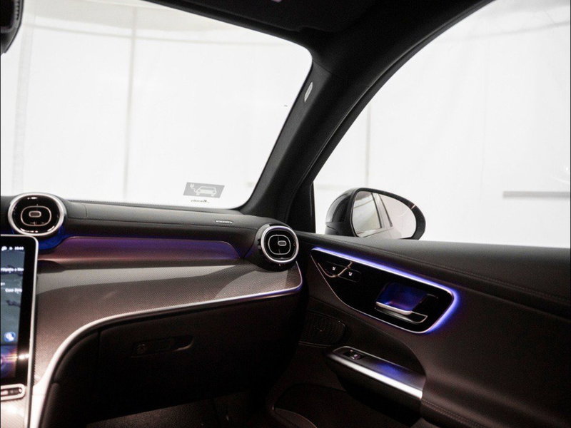 Mercedes-Benz GLC nuova a Macerata (17)
