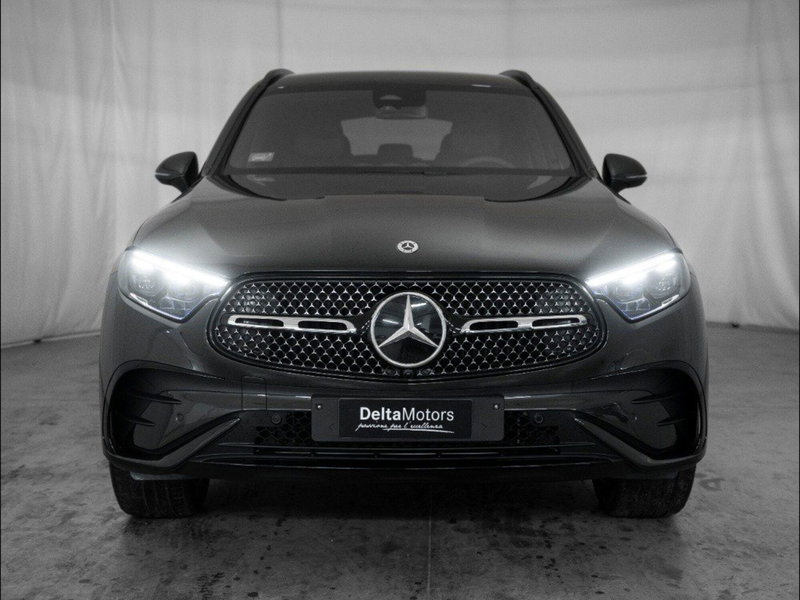 Mercedes-Benz GLC nuova a Macerata (5)