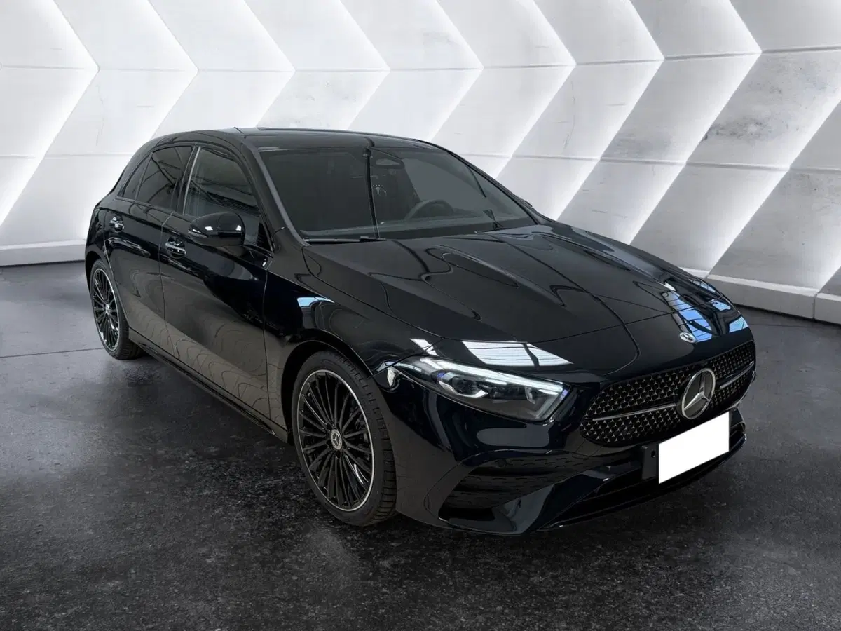 Mercedes-Benz Classe A nuova a Napoli (3)
