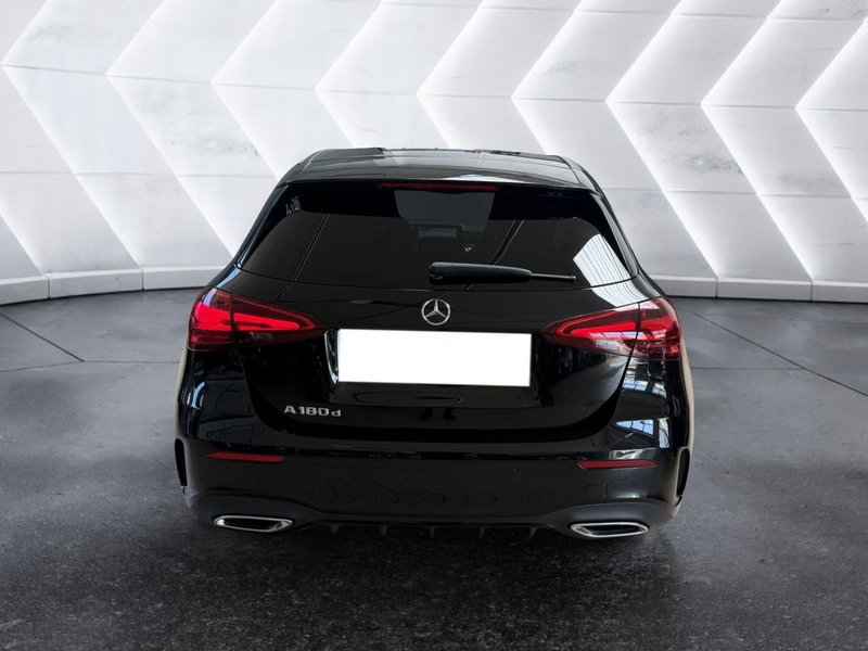 Mercedes-Benz Classe A nuova a Napoli (8)