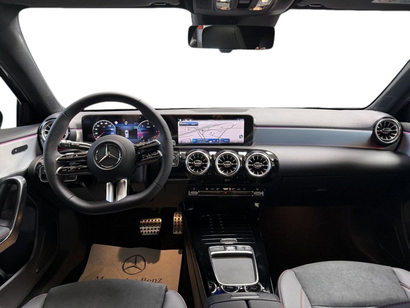 Mercedes-Benz Classe A nuova a Napoli (12)