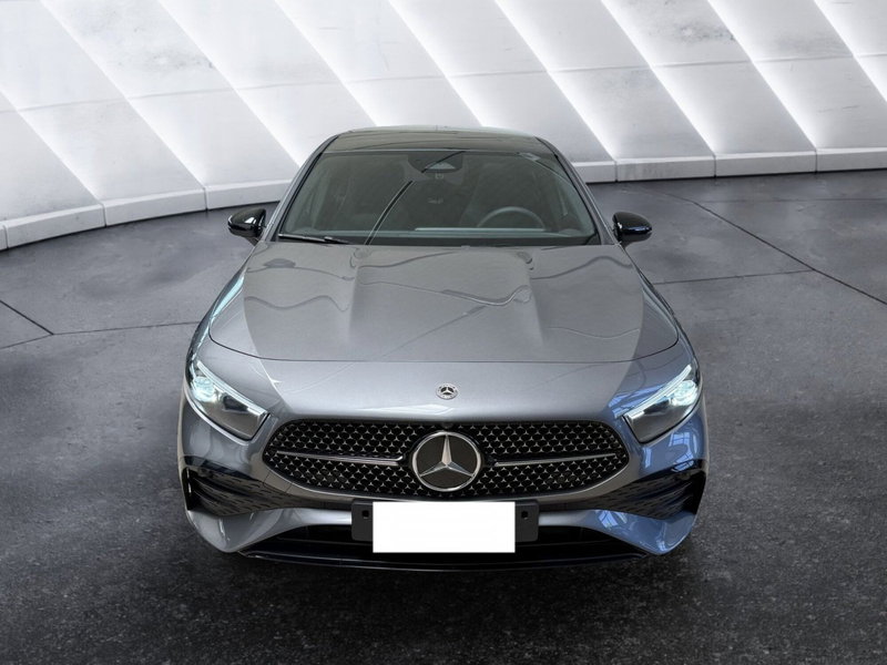 Mercedes-Benz Classe A nuova a Napoli (2)