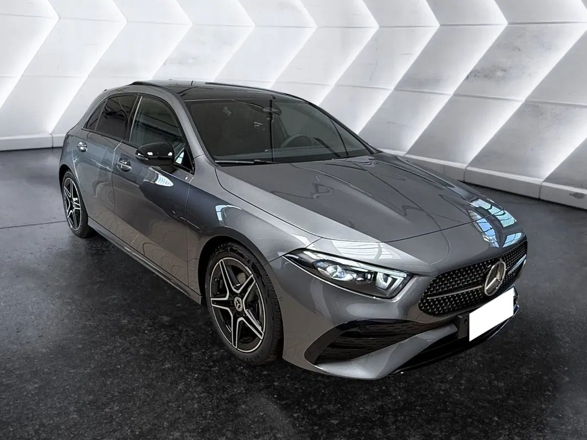 Mercedes-Benz Classe A nuova a Napoli (3)