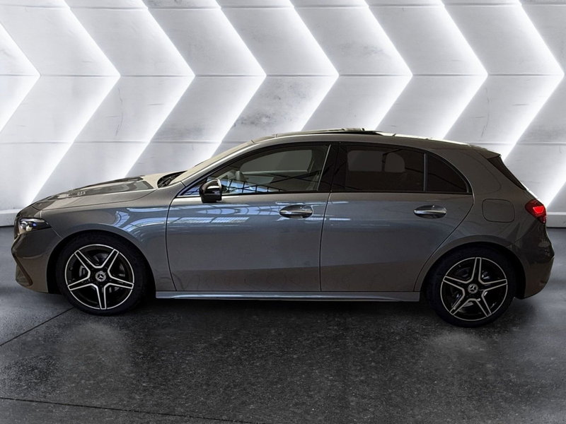 Mercedes-Benz Classe A nuova a Napoli (4)