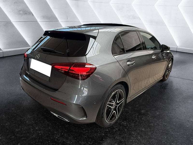 Mercedes-Benz Classe A nuova a Napoli (6)