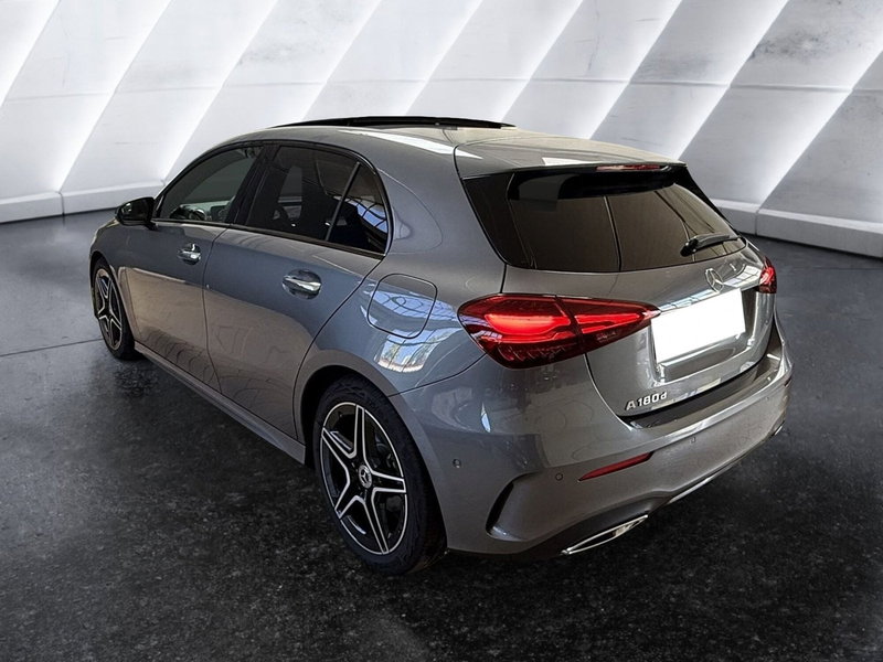 Mercedes-Benz Classe A nuova a Napoli (7)