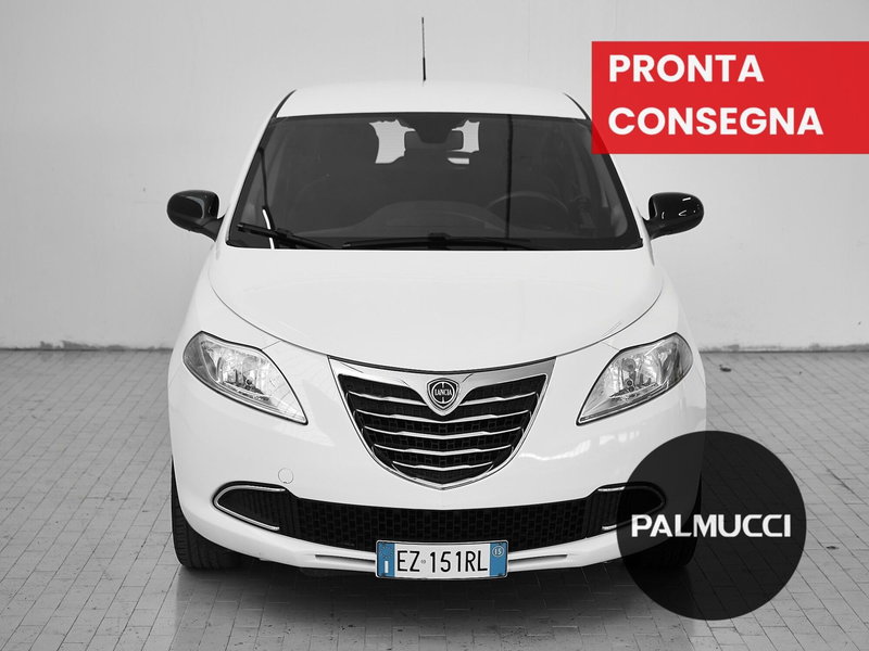 Lancia Ypsilon usata a Prato (2)
