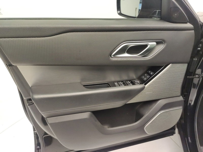 Land Rover Range Rover Velar usata a Avellino (18)