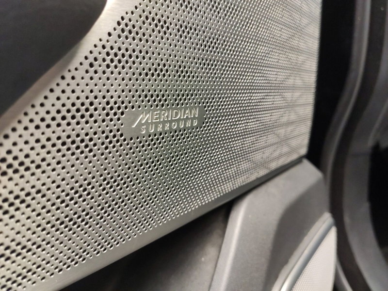 Land Rover Range Rover Velar usata a Avellino (19)