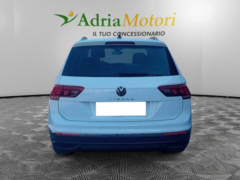Volkswagen Tiguan usata a Pordenone (4)