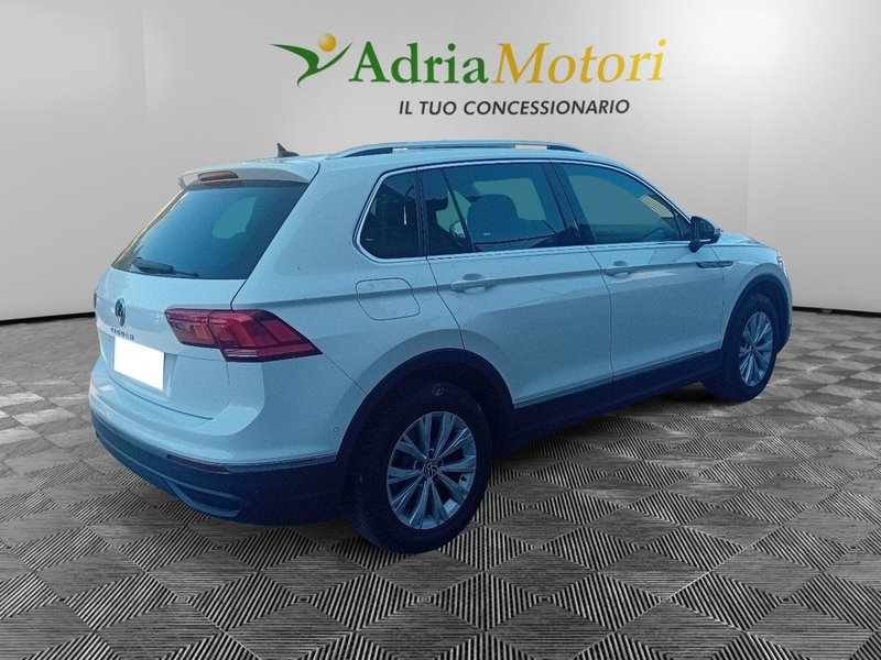 Volkswagen Tiguan usata a Pordenone (5)