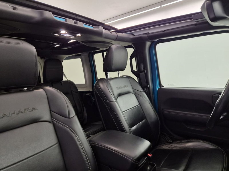 Jeep Wrangler Unlimited usata a Bergamo (10)