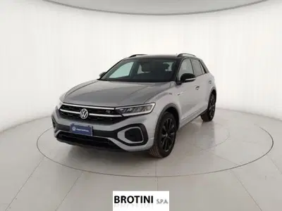 Volkswagen T-Roc 1.0 TSI R-Line del 2024 usata a Massa