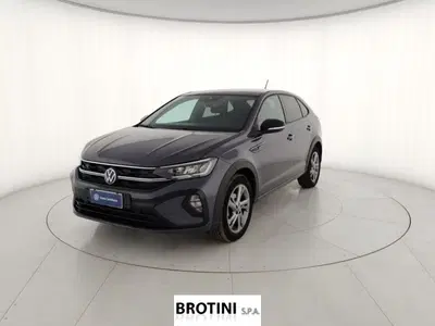 Volkswagen Taigo 1.0 TSI 110 CV R-Line del 2023 usata a Massa
