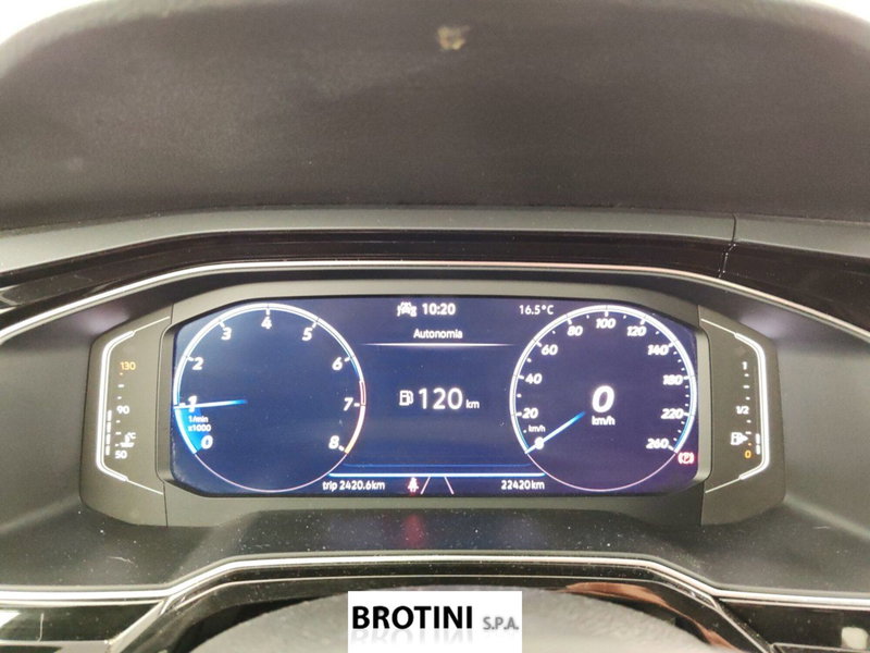 Volkswagen Taigo usata a Massa-Carrara (15)