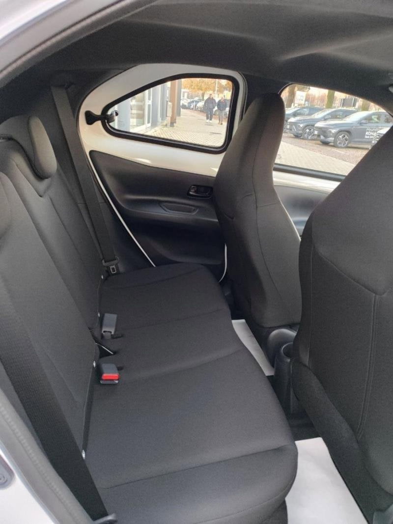 Toyota Aygo X nuova a Perugia (7)