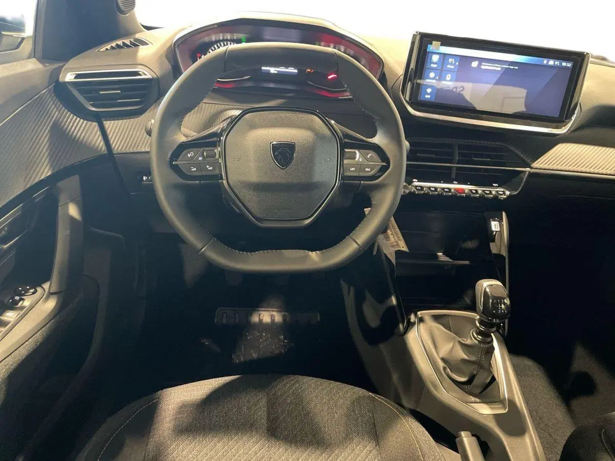 Peugeot 2008 nuova a Salerno (10)