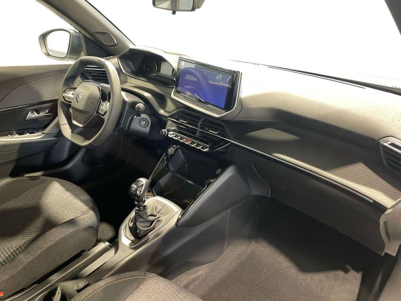 Peugeot 2008 nuova a Salerno (15)