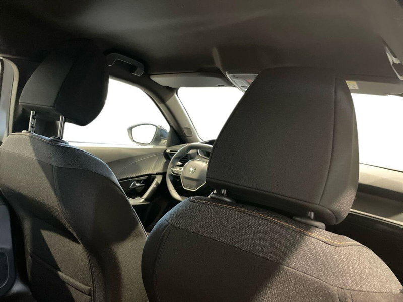 Peugeot 2008 nuova a Salerno (17)