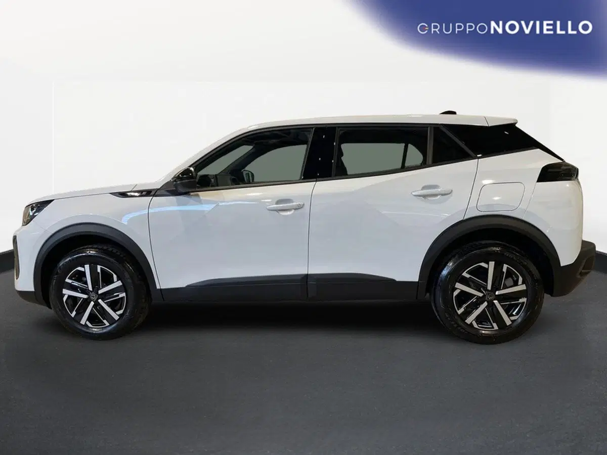 Peugeot 2008 nuova a Salerno (4)
