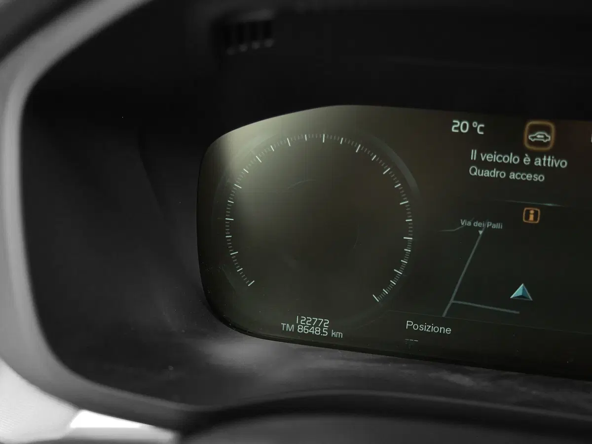 Volvo XC60 usata a Prato (11)