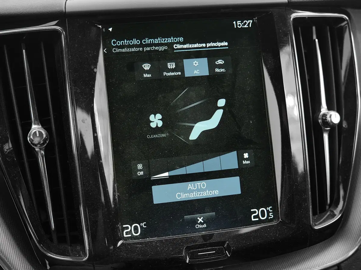 Volvo XC60 usata a Prato (14)