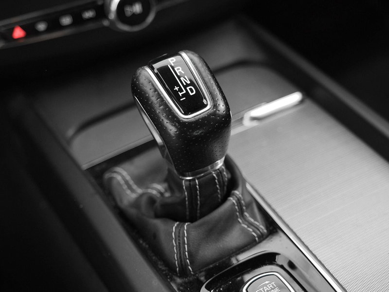 Volvo XC60 usata a Prato (15)