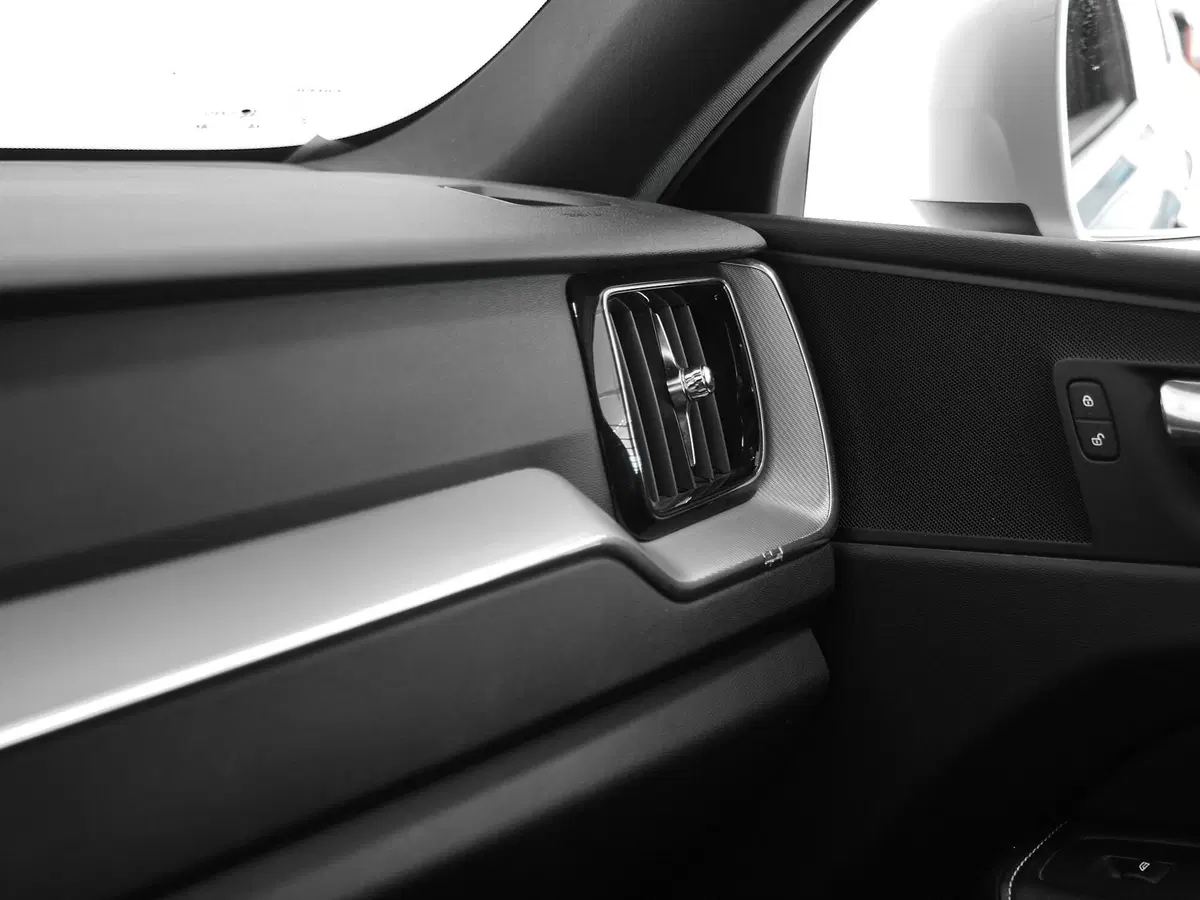 Volvo XC60 usata a Prato (16)