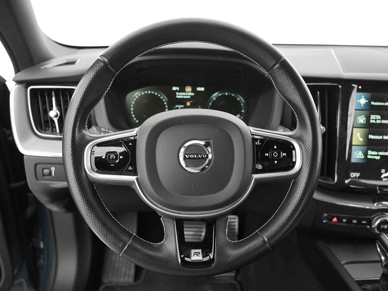 Volvo XC60 usata a Prato (8)
