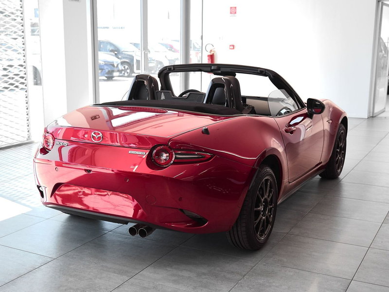 Mazda MX-5 nuova a Prato (7)