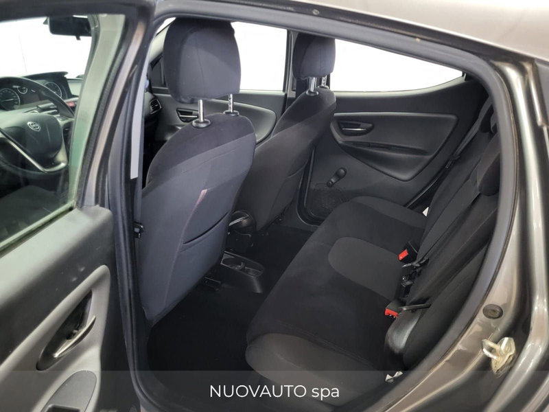 Lancia Ypsilon usata a Arezzo (10)