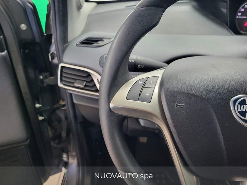 Lancia Ypsilon usata a Arezzo (12)