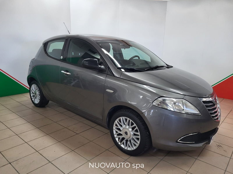 Lancia Ypsilon usata a Arezzo (3)