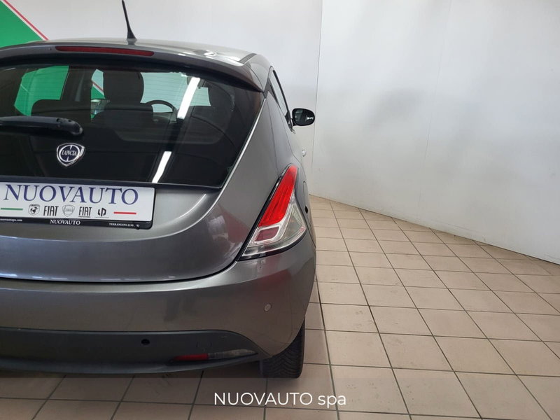 Lancia Ypsilon usata a Arezzo (6)