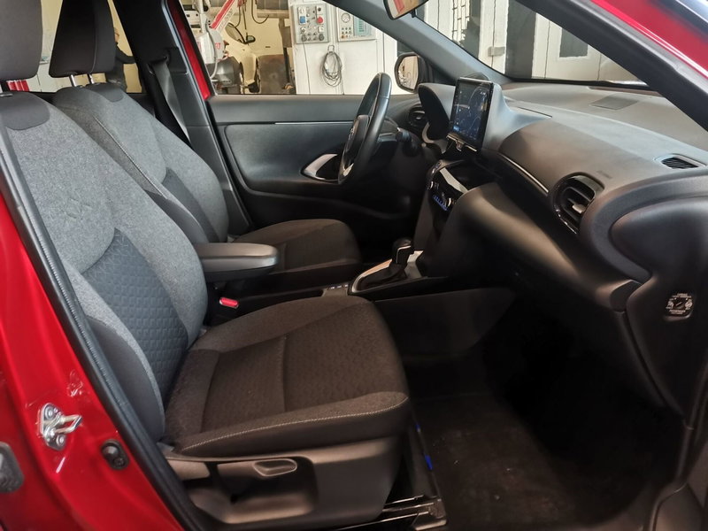 Toyota Yaris Cross usata a Bergamo (14)