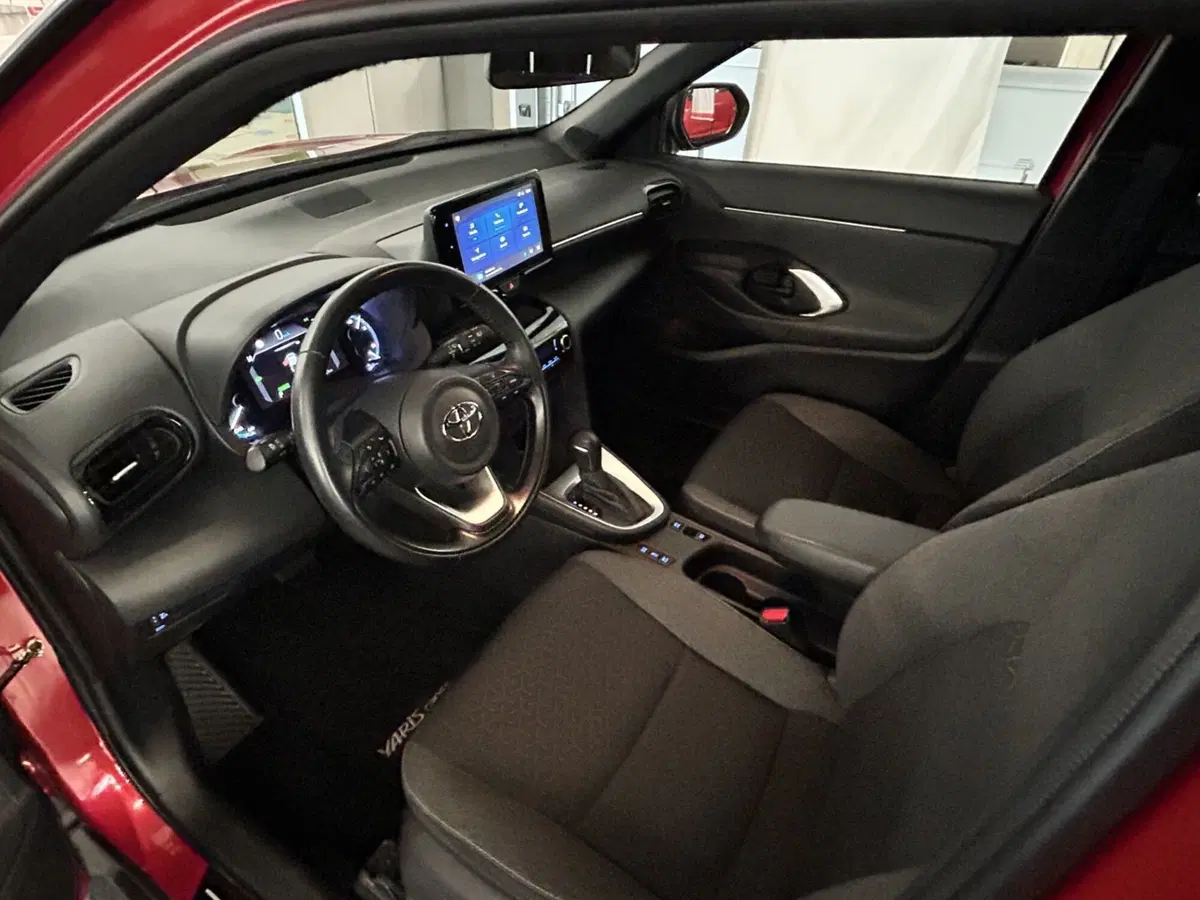 Toyota Yaris Cross usata a Bergamo (6)