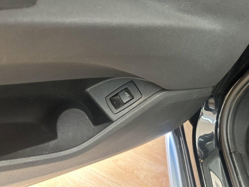 BMW X1 usata a Bari (19)