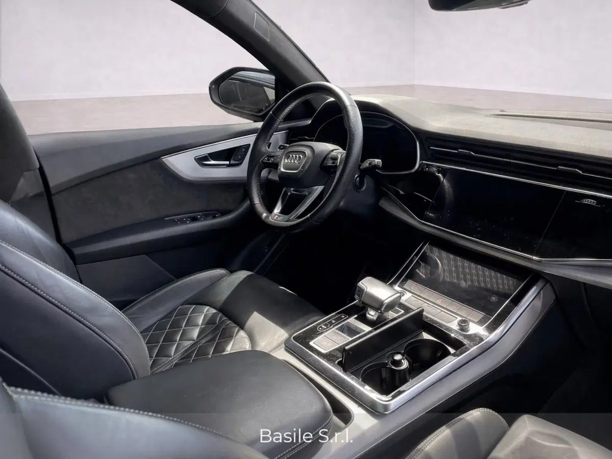 Audi Q8 usata a Taranto (5)
