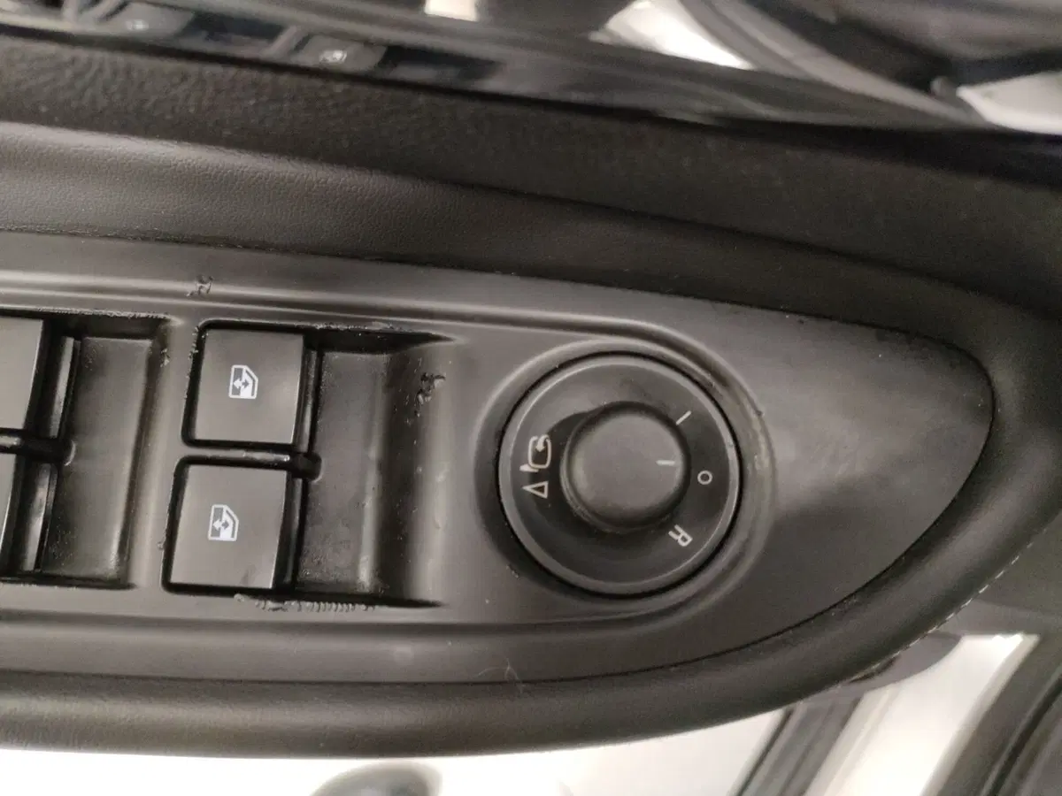 Opel Mokka usata a Bologna (7)