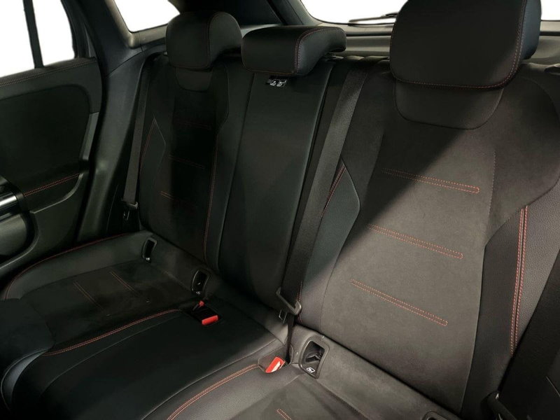 Mercedes-Benz GLA SUV usata a Prato (16)