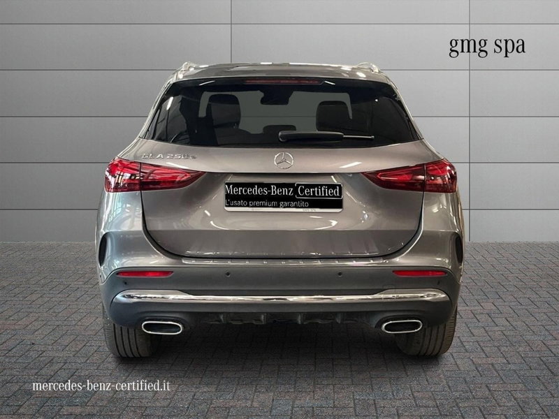 Mercedes-Benz GLA SUV usata a Prato (4)