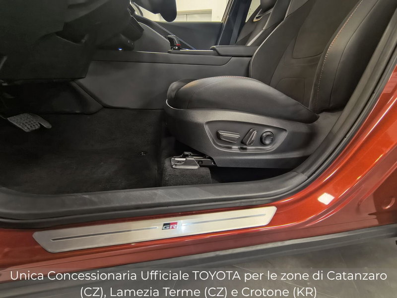 Toyota Toyota C-HR usata a Catanzaro (13)